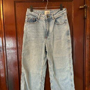 Sezanne Le Crop Bleach Jean